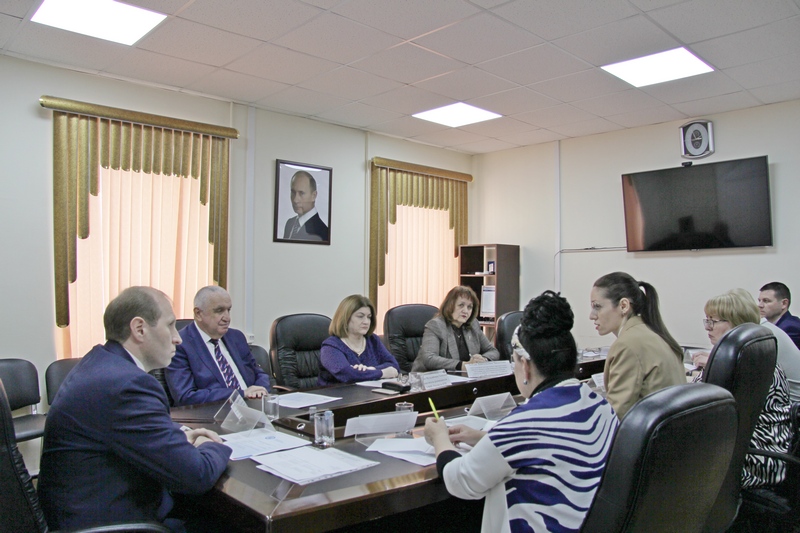 Меры поддержки бизнеса и введение ЕНС обсудили на Общественном совете при УФНС России по Карачаево-Черкесской Республике