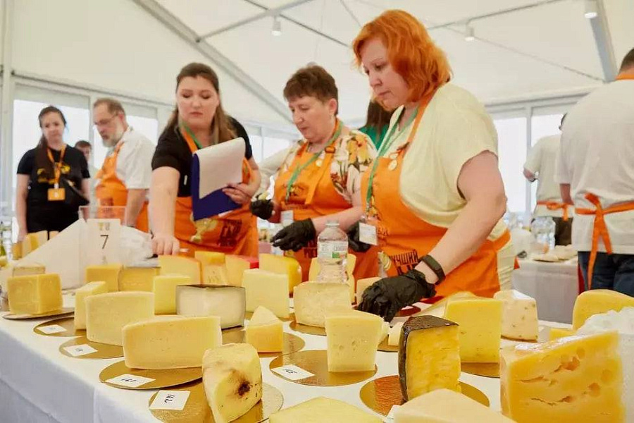 Кубанские сыроделы оказались лучшими на конкурсе «Лучший сыр России – 2022»