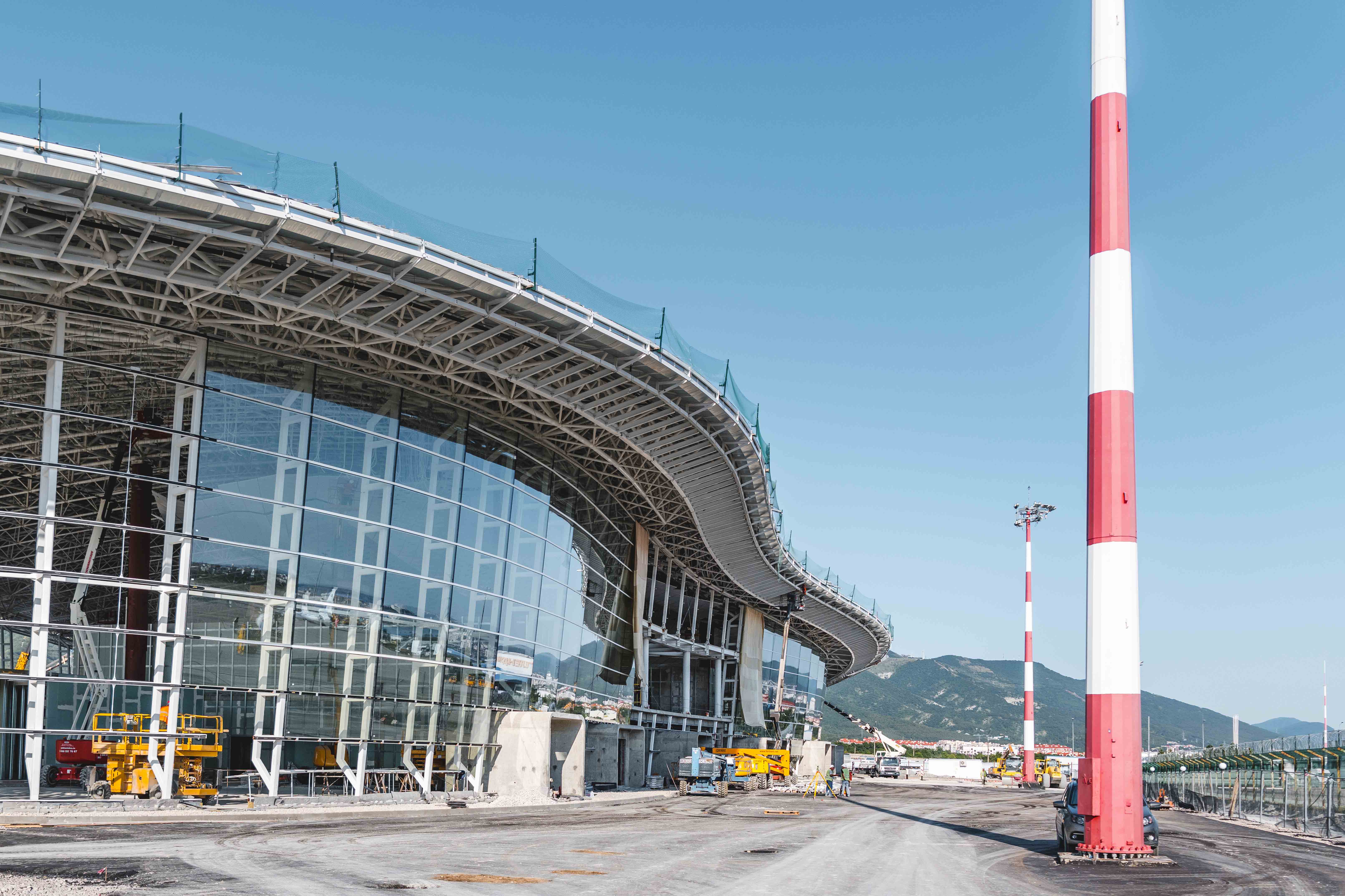 В рамках нацпроекта в Геленджике реконструируют аэропорт