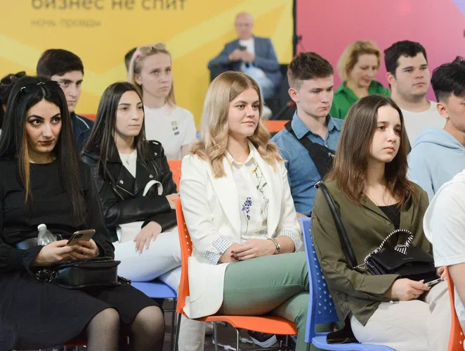 Молодежь Сочи приняла участие в масштабной всероссийской акции «Бизнес не спит. Ночь правды»