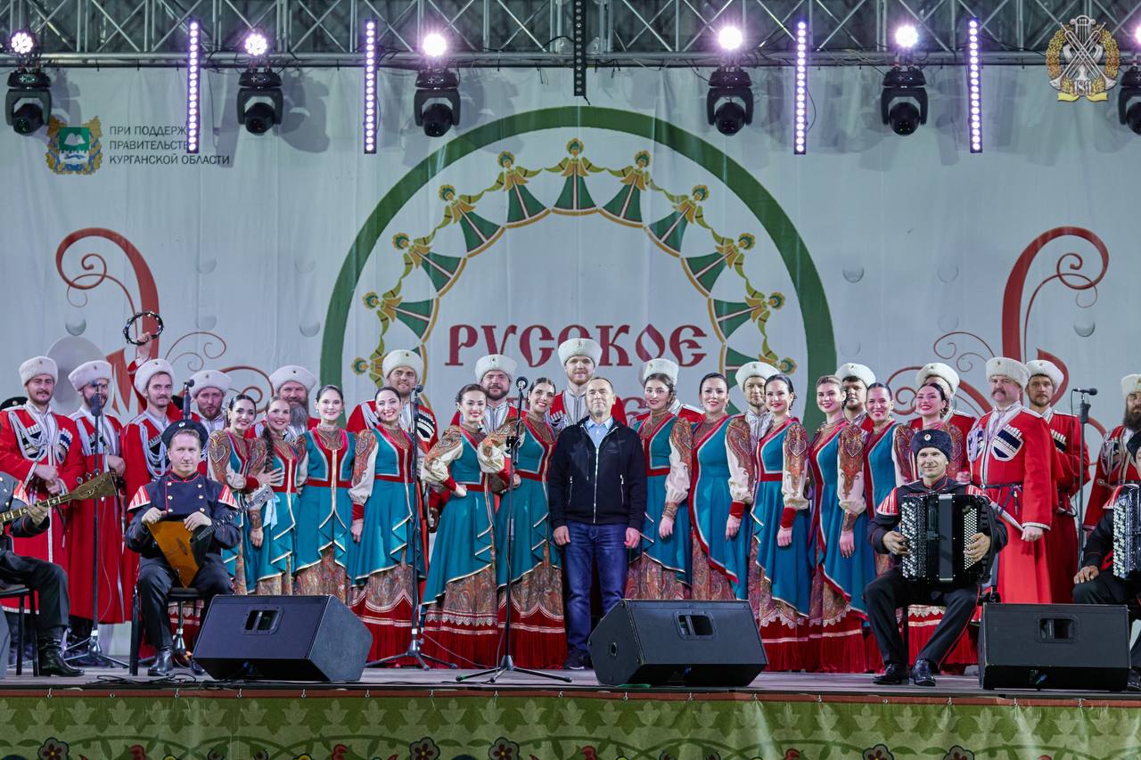 Кубанский казачий хор выступил в Ханты-Мансийске и в Кургане