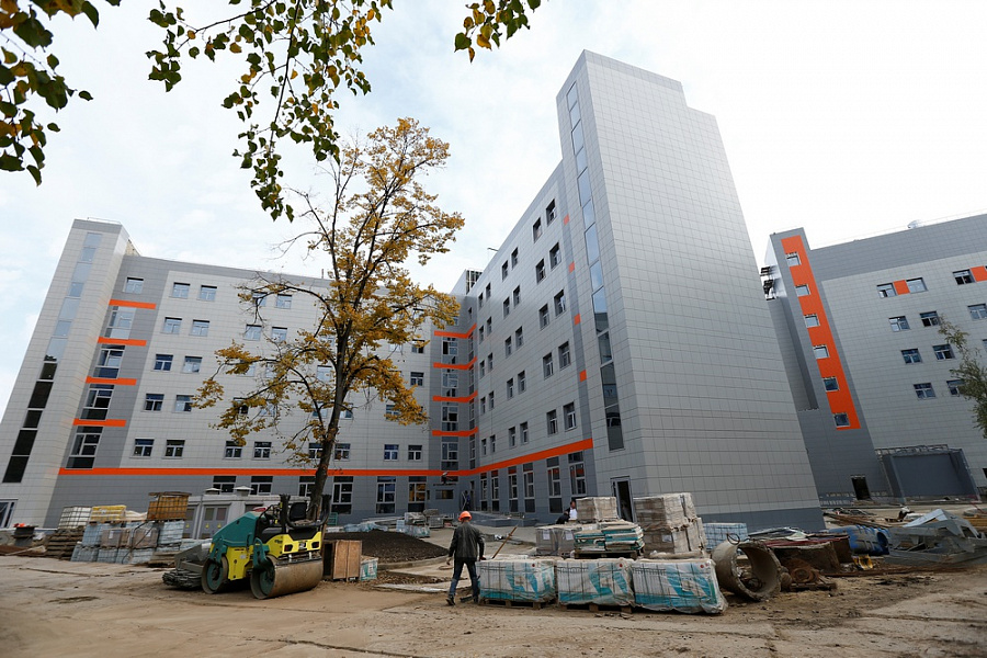 В Краснодаре заканчивается строительство нового корпуса краевой детской больницы