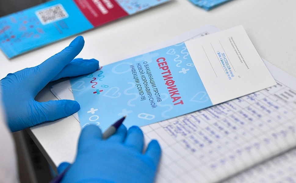 На Кубани подписано постановление об обязательной вакцинации от коронавируса для жителей от 60 лет и старше