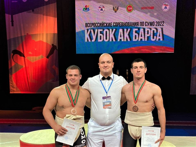 На всероссийских соревнованиях кубанские сумоисты завоевали шесть медалей