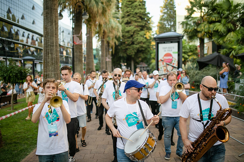 Вечером 15 сентября в Сочи пройдет джазовый парад
