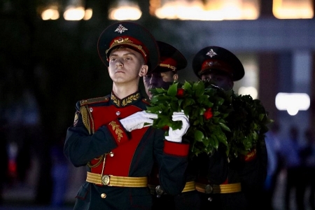 В День памяти и скорби Вениамин Кондратьев почтил память погибших в Великой Отечественной войне