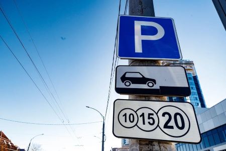 Спецавто выедет на улицы Сочи для борьбы с неправильной парковкой