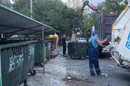 Андрей Кравченко недоволен ситуацией с вывозом мусора в городе