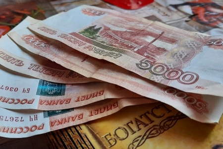 До 90 тысяч рублей может зарабатывать инспектор отдела кадров в Краснодаре