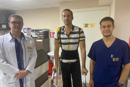 Новороссийские нейрохирурги поставили на ноги пациента со сложным переломом позвоночника