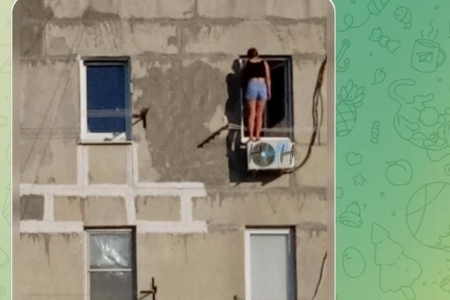Жительница Новороссийска простояла час на кондиционере на 9 этаже