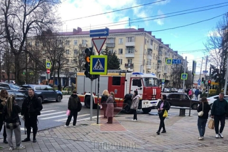 В Краснодаре эвакуировали посетителей и сотрудников торгового центра