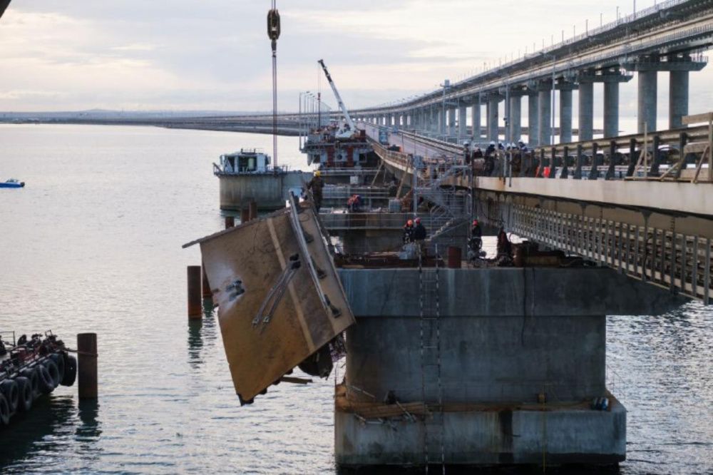 Движение на Крымском мосту временно перекроют