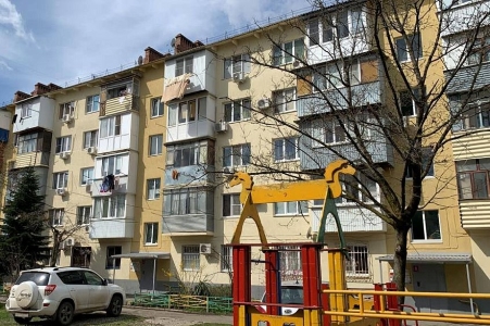 В Краснодарском крае ремонтируют многоквартирные дома с опережением графика