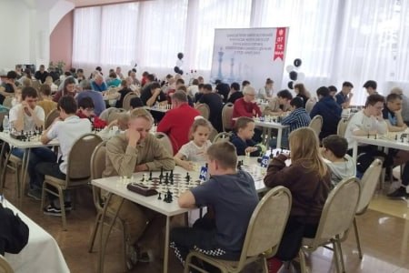 15 наград завоевали кубанские шахматисты в турнире среди мужчин и женщин