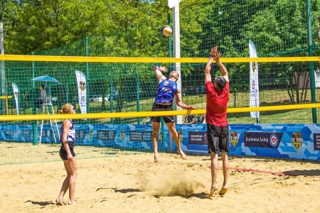 Турнир по пляжному волейболу «ЮМР ОПЕН» прошел в Краснодаре