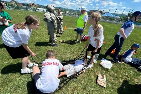 В Новороссийске организовали турнир по пожарно-спасательному кроссфиту для детей