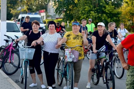 Массовый семейный велопробег провели в Тбилисском районе