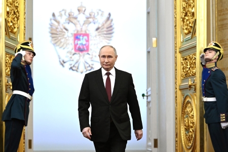 Вениамин Кондратьев поздравил главу государства с вступлением в должность