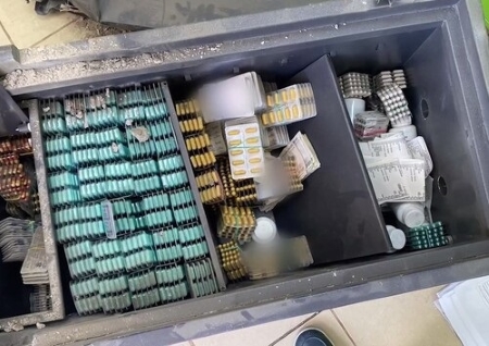 После смерти 4 подростков на Кубани закрыли сеть нелегальных аптек
