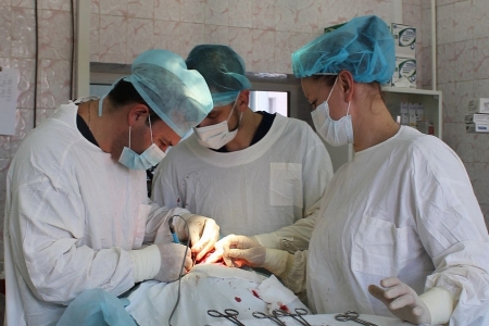 Хирург Алексей Дикарев прокомментировал операцию пострадавшей девочки в Темрюке